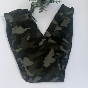 Lululemon Ready To Rulu Joggers Green Camo Size 4